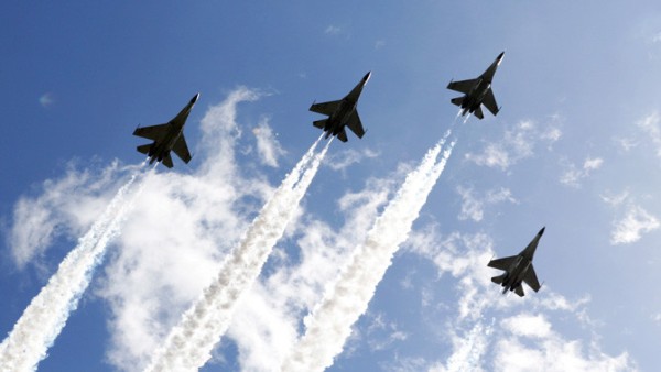 Atraksi pesawat tempur-1633391266