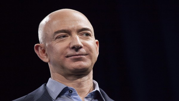 Jeff Bezos-1637213256