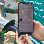 Konsumen menggunakan aplikasi Cas-ion untuk menemukan SPKLU. (ANTARA/HO-Casion)-1691299032