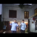 Prabowo antar Gibran ke arena debat sambil berjoget-1703246102