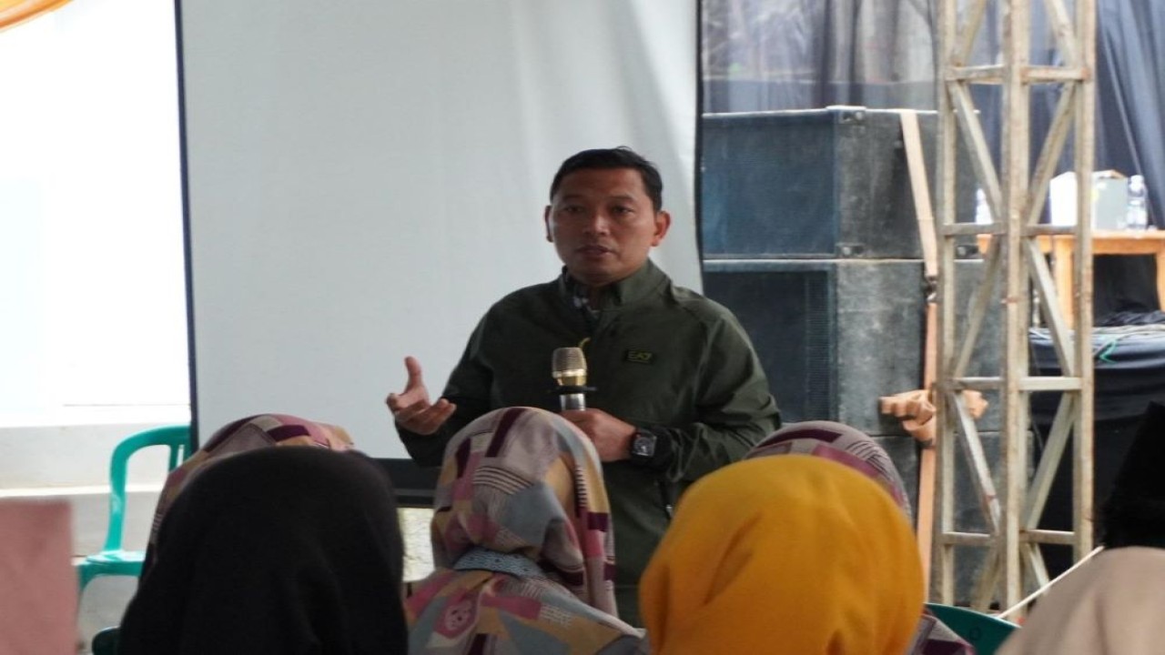 BGN dan DPR RI melaksanakan kegiatan sosialisasi program Makan Bergizi Gratis di Surabaya/Foto: Istimewa