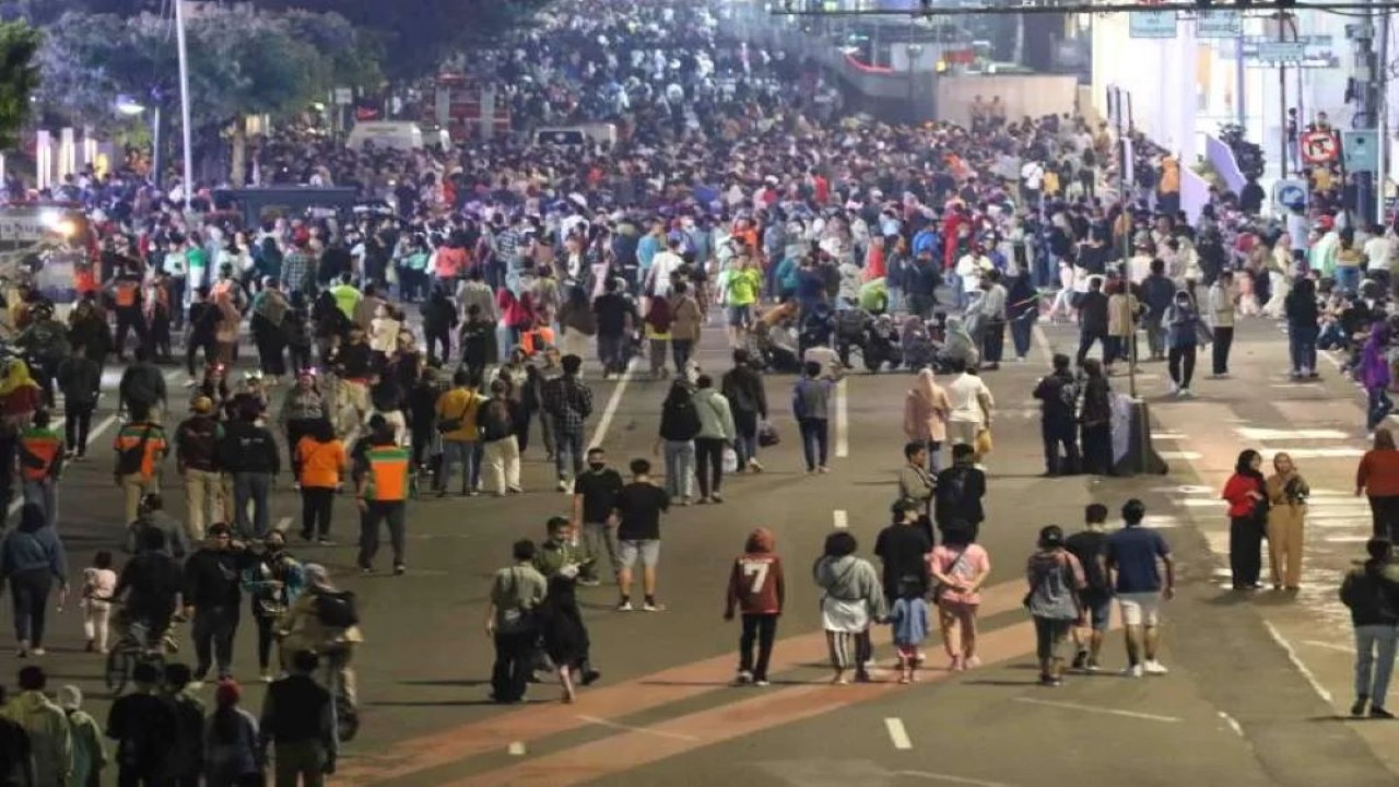 Ilustrasi car free night/ist