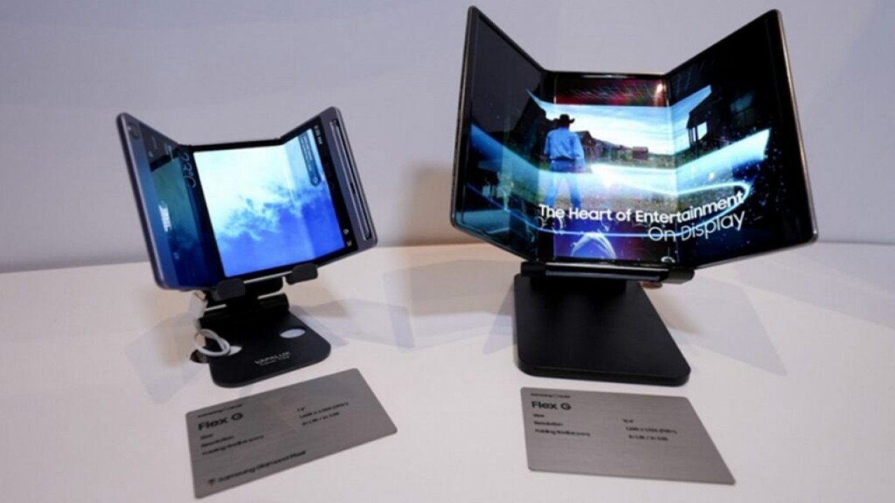 Samsung dikabarkan telah merampungkan pengembangan ponsel lipat tiga pertamanya. (Foto: Istimewa via Gizmochina)