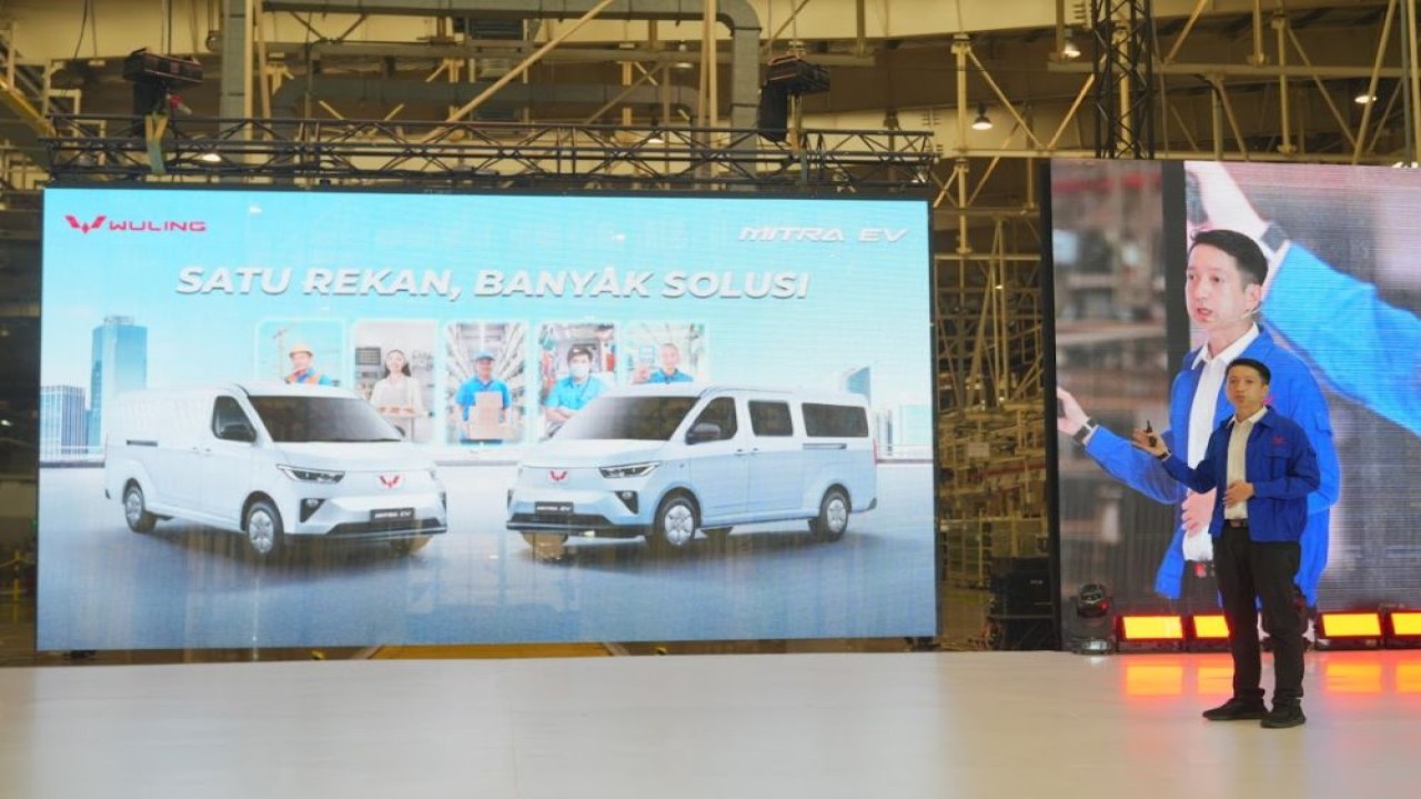 Wuling Motors resmi memperkenalkan Mitra EV, kendaraan listrik komersial pertamanya di Indonesia. (Foto: Istimewa)