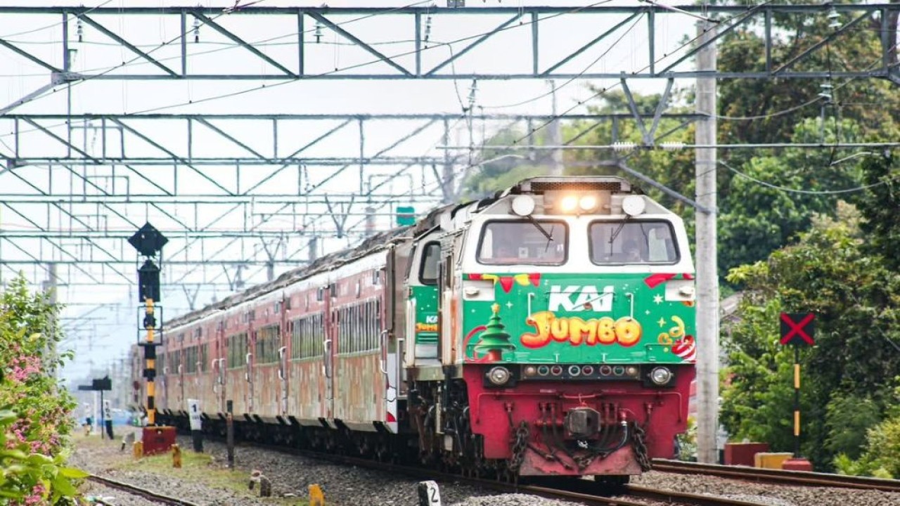 Kementerian Ekonomi Kreatif berkolaborasi dengan PT Kereta Api Indonesia (KAI) dan IP Factory Commutorline menghadirkan 11 karya Intellectual Property (IP) untuk livery di ruang publik transportasi. (Foto: Istimewa)