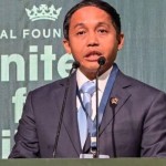 Menhut Raja Juli Antoni-1765934042