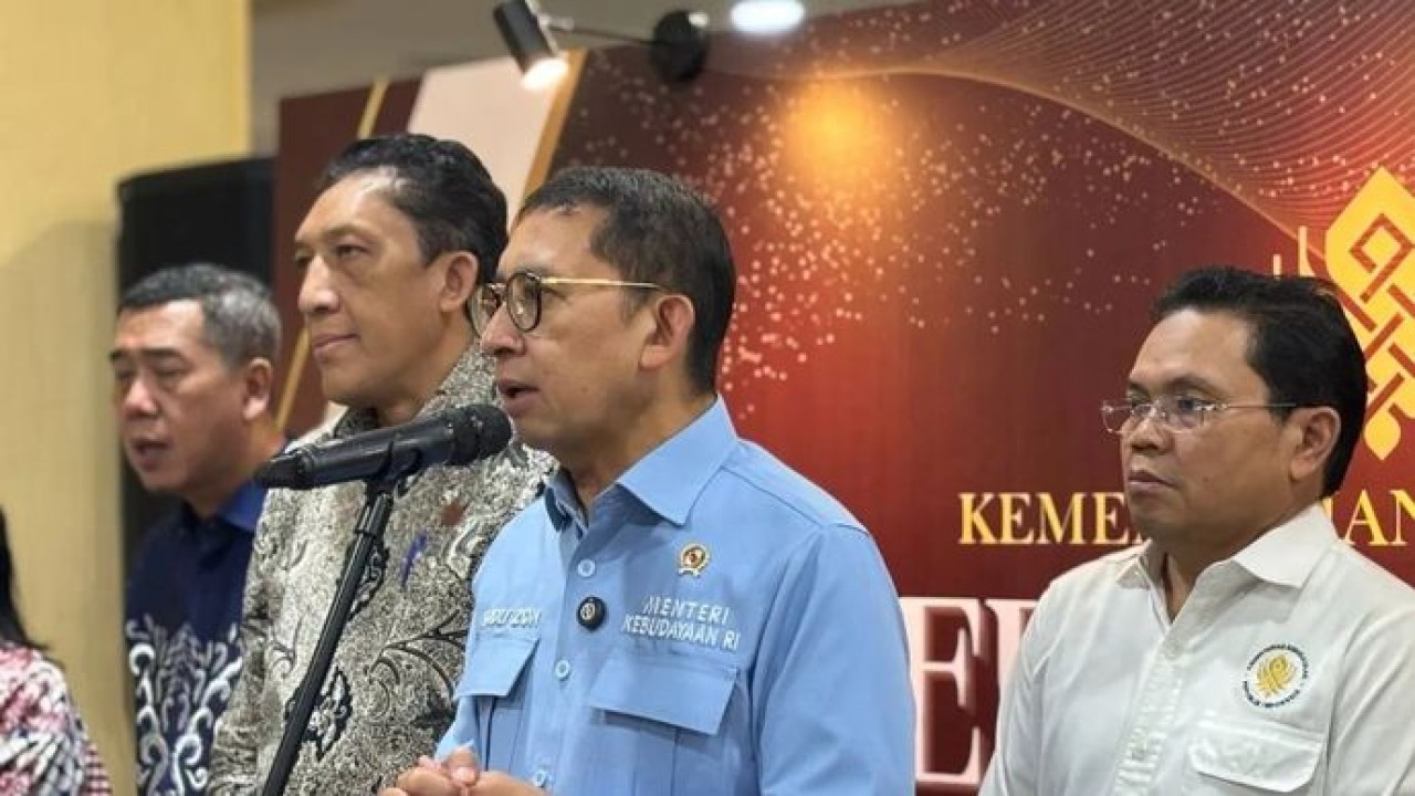 Menteri Kebudayaan Fadli Zon (tengah) dalam konferensi pers yang digelar di Jakarta, Kamis, 8 Januari 2026. (ANTARA/Sinta Ambar) (Antara)