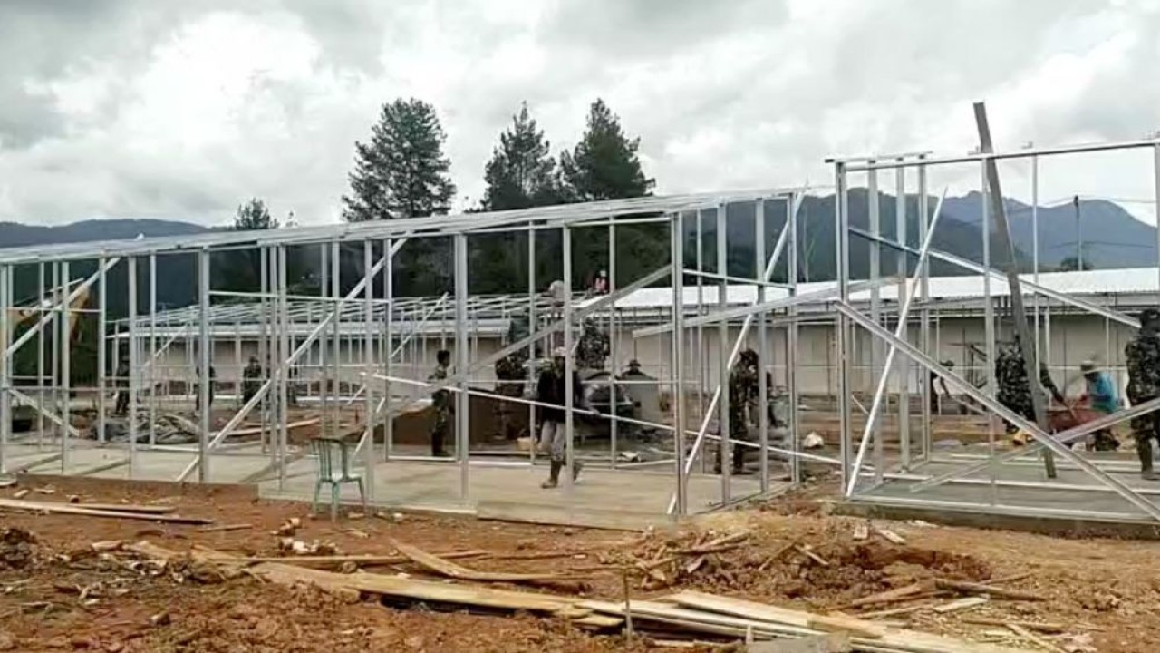 Proses pembangunan hunian sementara masih berlangsung dengan melibatkan berbagai unsur. (Foto: Dok/Istimewa)