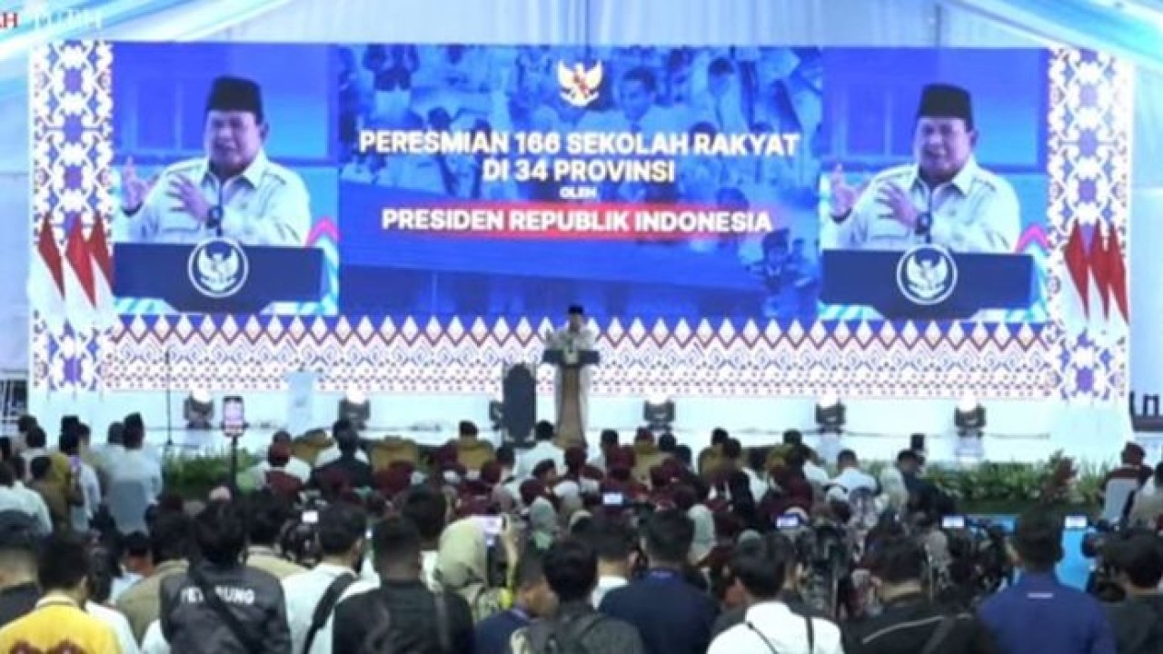 Prabowo Subianto dalam peresmian Sekolah Rakyat (Istimewa)
