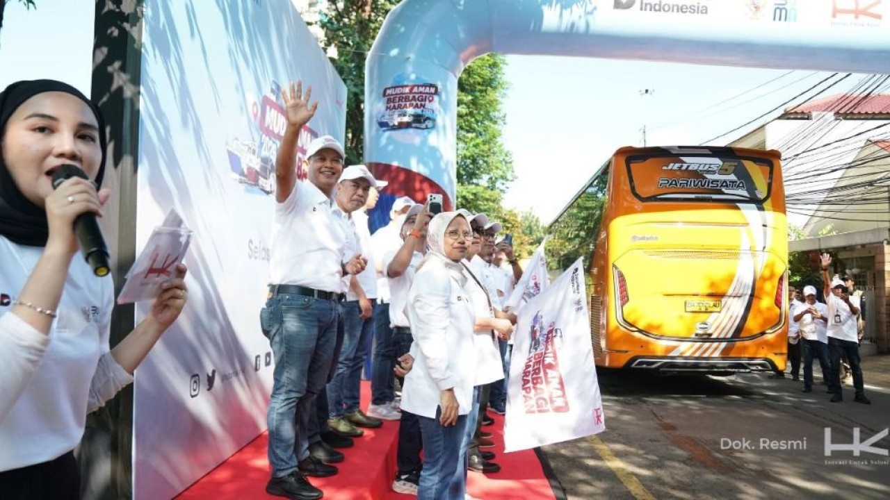 PT Hutama Karya (Persero) (Hutama Karya) turut berpartisipasi dalam kegiatan Flag Off Mudik Gratis Bersama BUMN 2026 di Ring Road Gelora Bung Karno (GBK), Jakarta, Selasa (17/3/2026). (Foto: Dok/Istimewa)