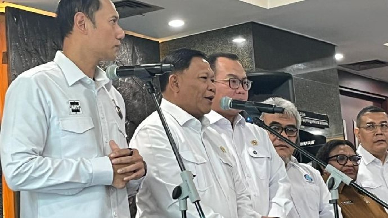 AHY dan Didit Herdiawan Ashaf (NTVNews.id/Adiansyah)