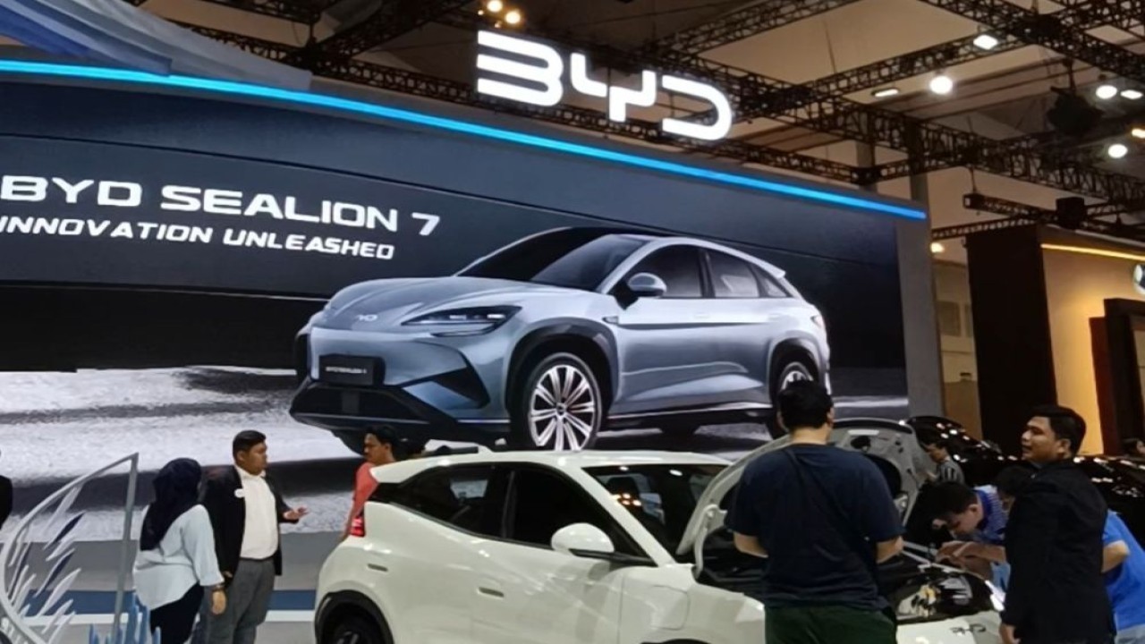 Ilustrasi. BYD turut berpartisipasi di pameran otomotif GJAW 2025 pada 21-30 November, di ICE BSD City, Tangerang, Banten. (Foto: Adiantoro/NTV)