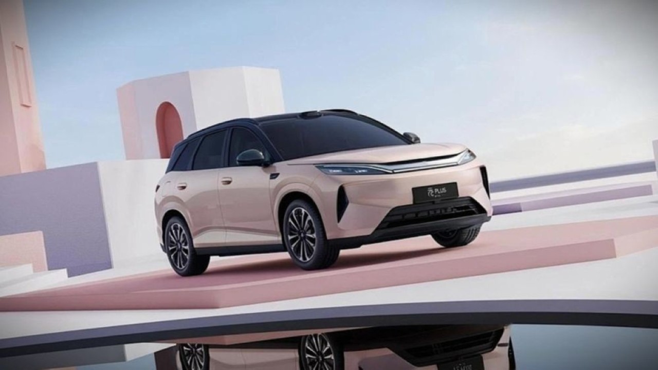 BYD Atto 3 terbaru hadir dengan desain yang diperbarui dan teknologi pengisian daya cepat. (Foto: BYD via CarNewsChina)