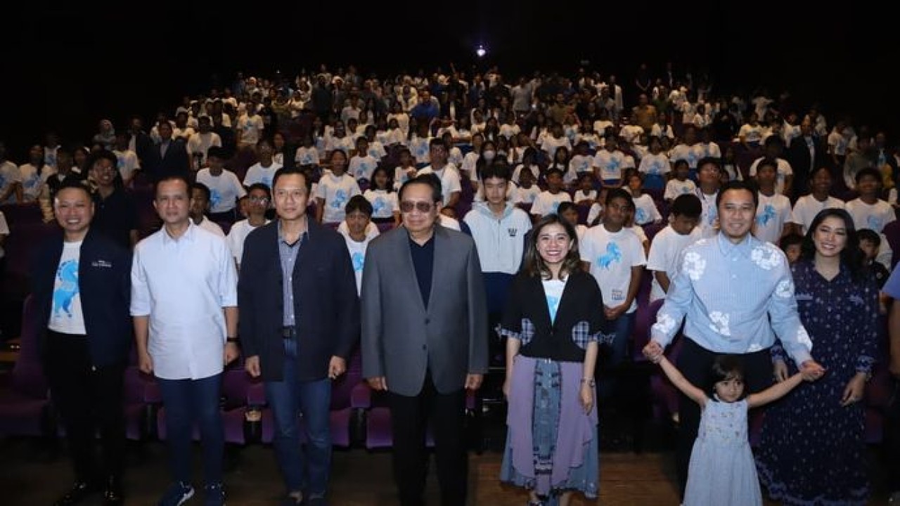 SBY dan AHY nobar film