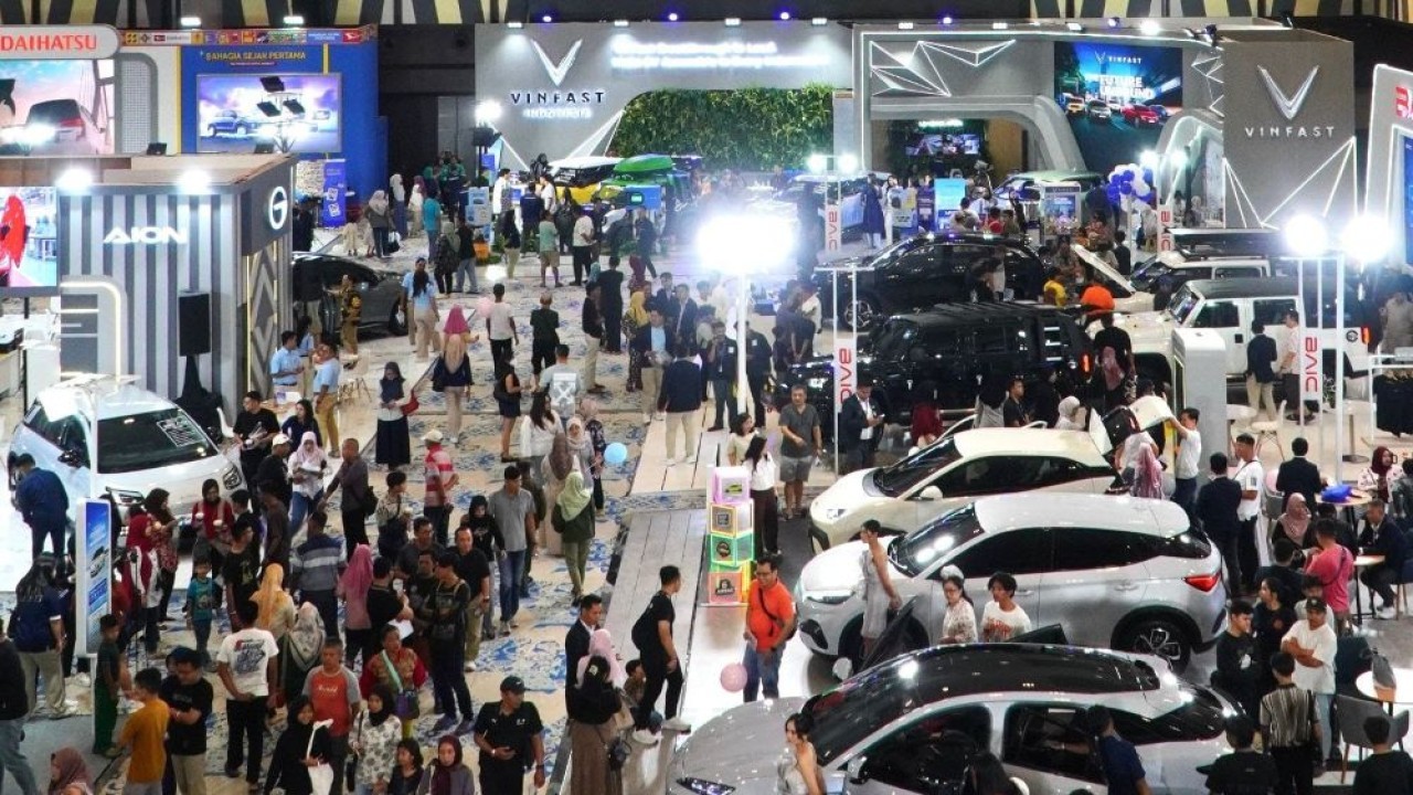 Ilustrasi. Pameran otomotif Gaikindo Indonesia International Auto Show (GIIAS) Semarang 2025. (Foto: Istimewa)