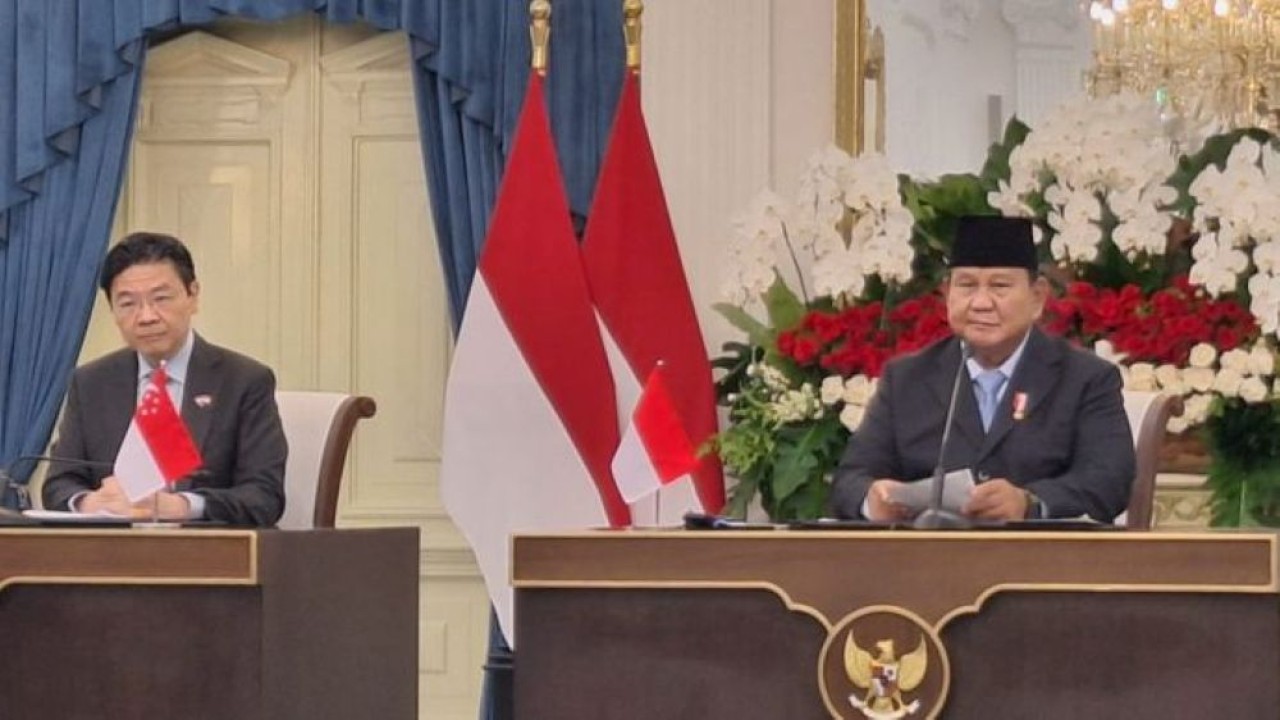 Presiden Prabowo Subianto dan Perdana Menteri (PM) Singapura Lawrence Wong. (Foto: NTVnews)