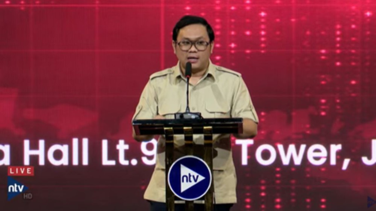 Deputi II Bakom RI Timothy Ivan Tryono memberikan sambutan pada peluncuran program mega talkshow Suara Nusantara di Nusantara TV