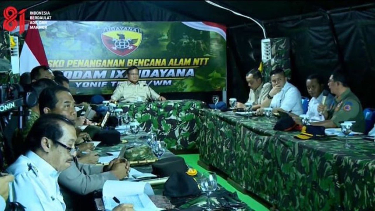 Presiden Prabowo Subianto langsung menggelar rapat untuk membahas penanganan gempa Nusa Tenggara Timur (NTT). (Foto: Istimewa)