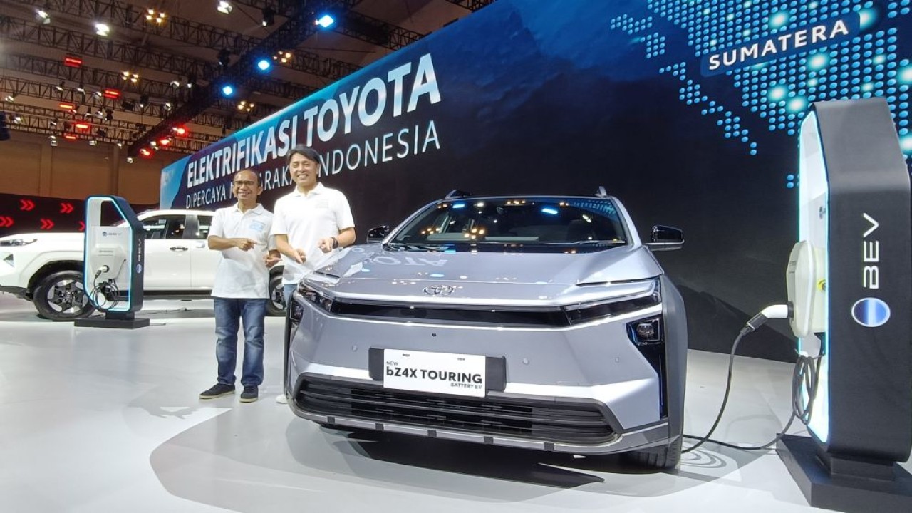 Toyota kini menguasai lebih dari 65 persen pangsa pasar Hybrid Electric Vehicle (HEV) di Indonesia. (Foto: Adiantoro/NTV)