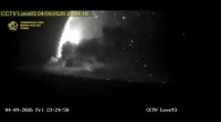 Abu Vulkanik Gunung Anak Krakatau-1788659498