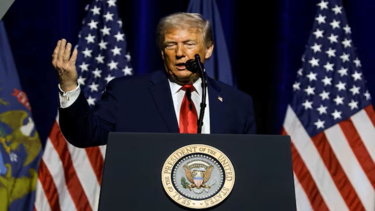 Presiden Amerika Serikat (AS) Donald Trump berbicara di Detroit Economic Club di Detroit, Michigan, AS, 13 Januari 2026. (Foto: Dok/Evelyn Hockstein/Reuters)