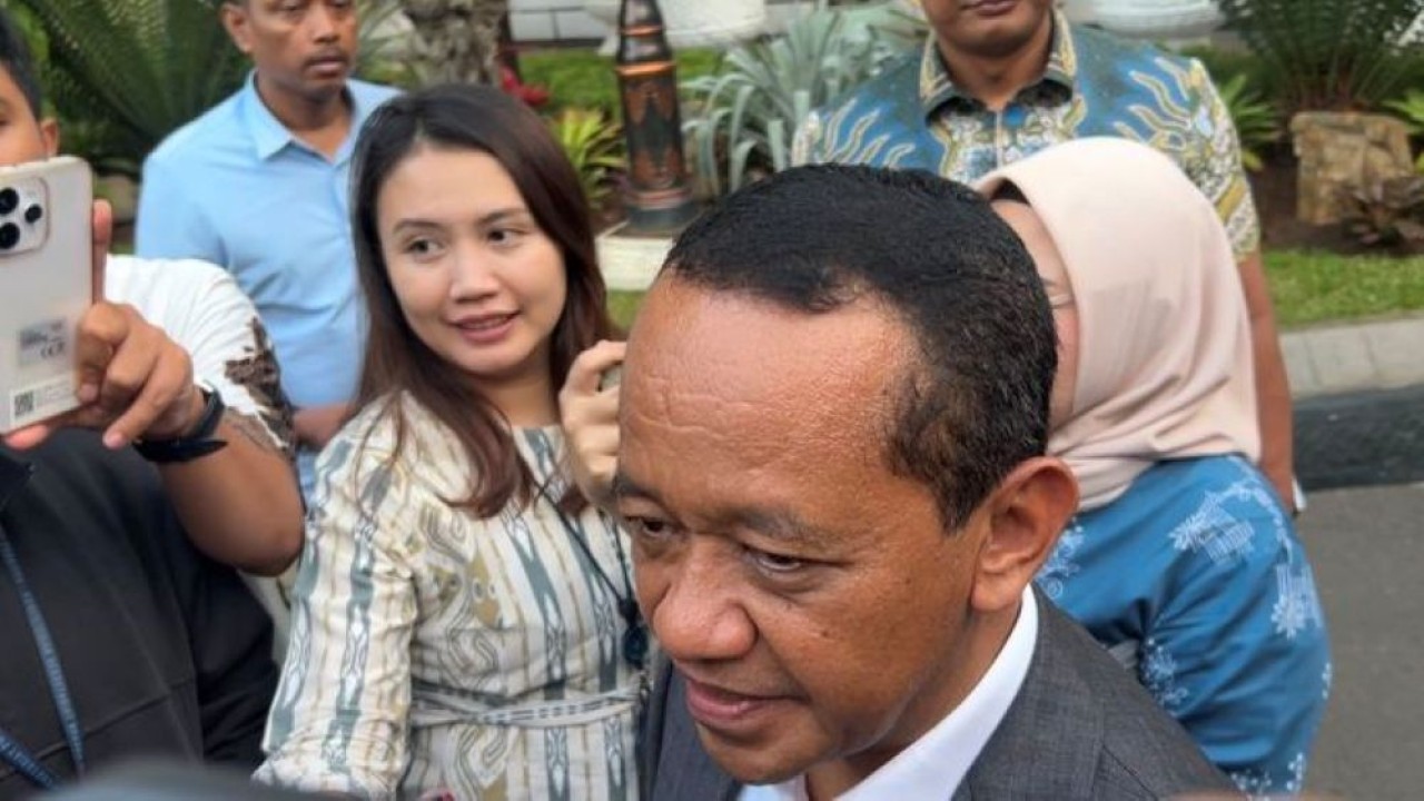 Menteri Koordinator Bidang Hilirisasi dan Transisi Energi Bahlil Lahadalia. (Foto: NTVnews)