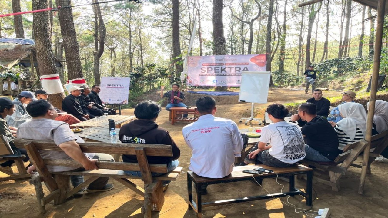 Melalui Festival Manglayang 2026 yang digelar pada Sabtu, 17 Oktober 2026, Pentahelix Center mempertemukan kebudayaan dengan gerakan petani dan koperasi. (Istimewa)