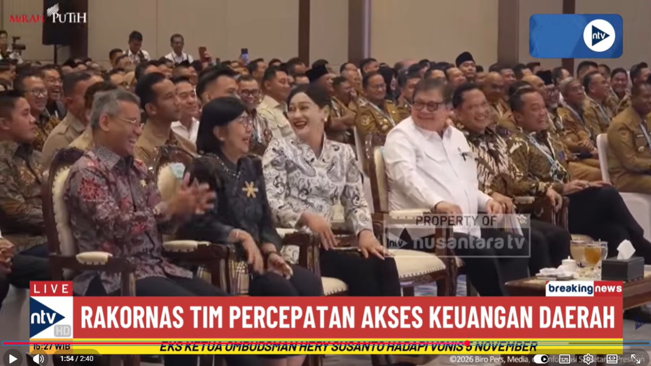 Begini momen Seskab Teddy Indra Wijaya saat ditegur Presiden Prabowo Subianto